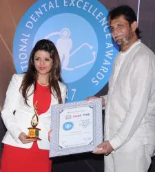 INNOVATIVE COSMETIC DENTIST AT THE NATIONAL DENTAL EXCELLENCE AWARDS 2017